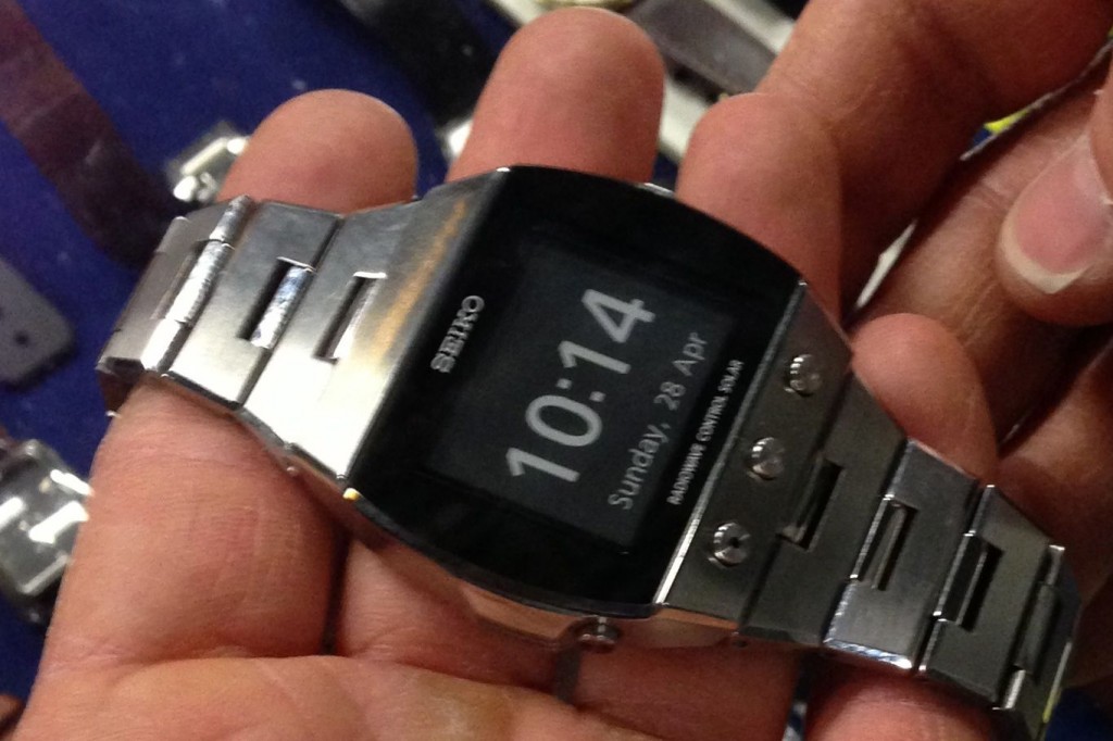 EnlargedSeiki_RadioControlledWatch_IMG_3471